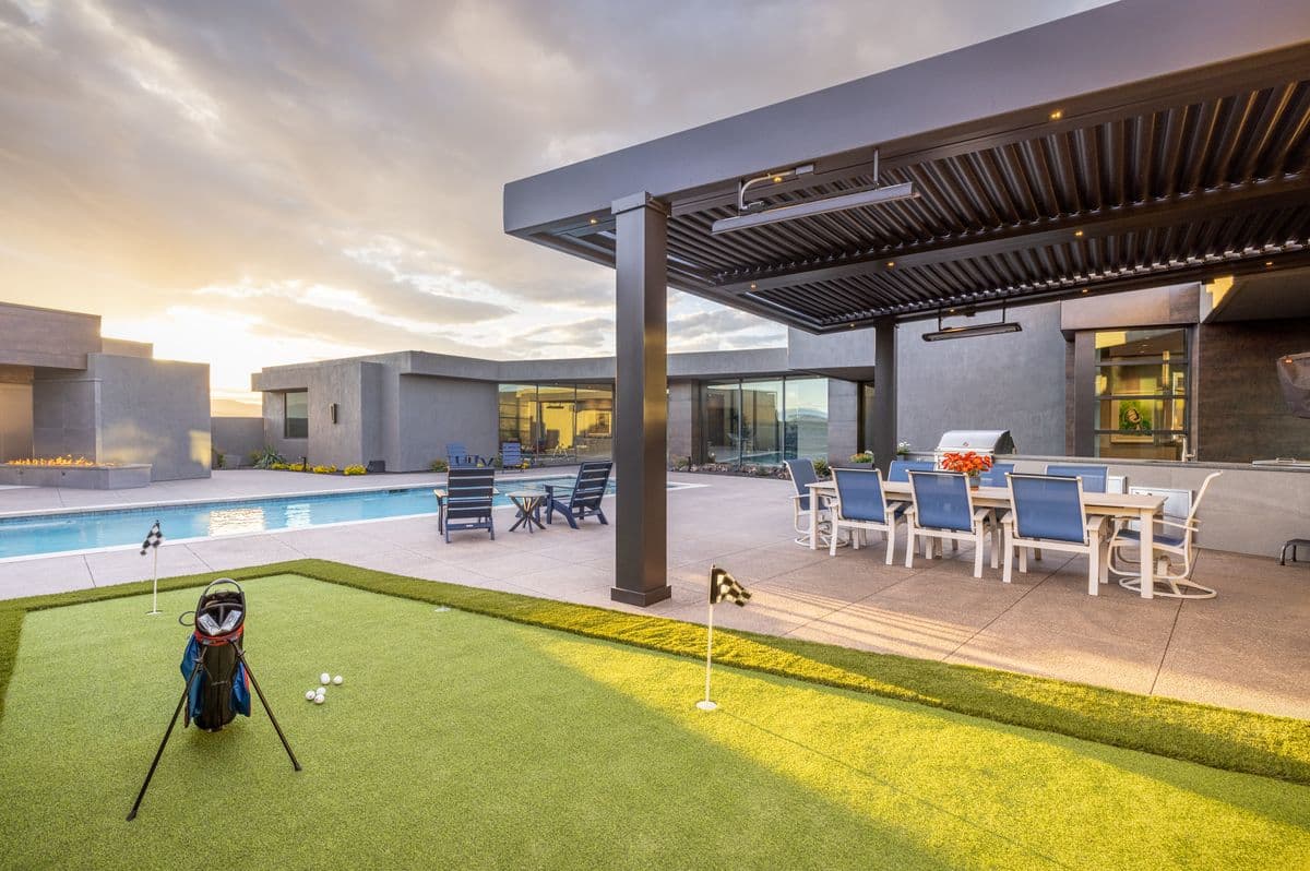 Desert Getaway — pool terrace