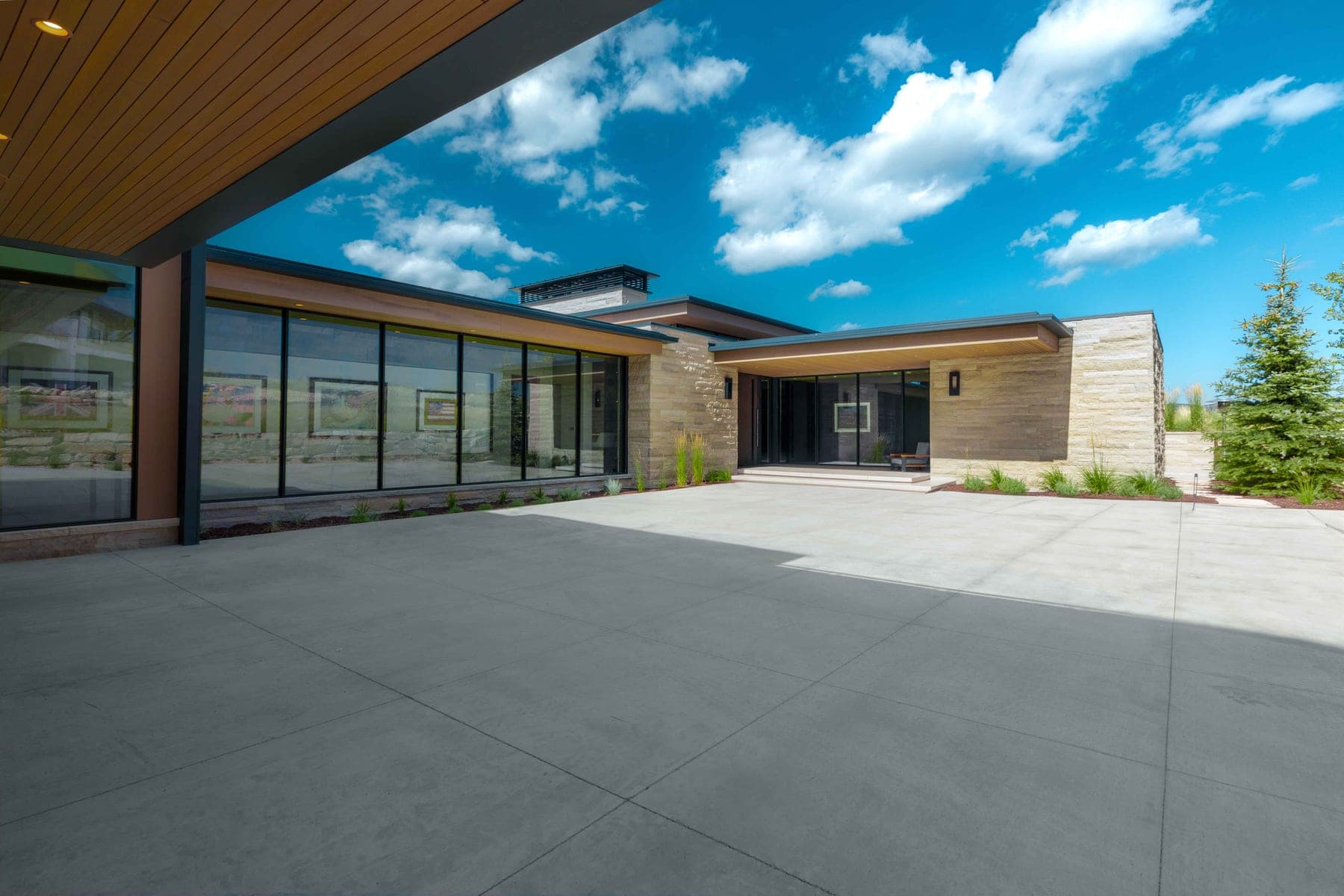 Meadow House — motor court