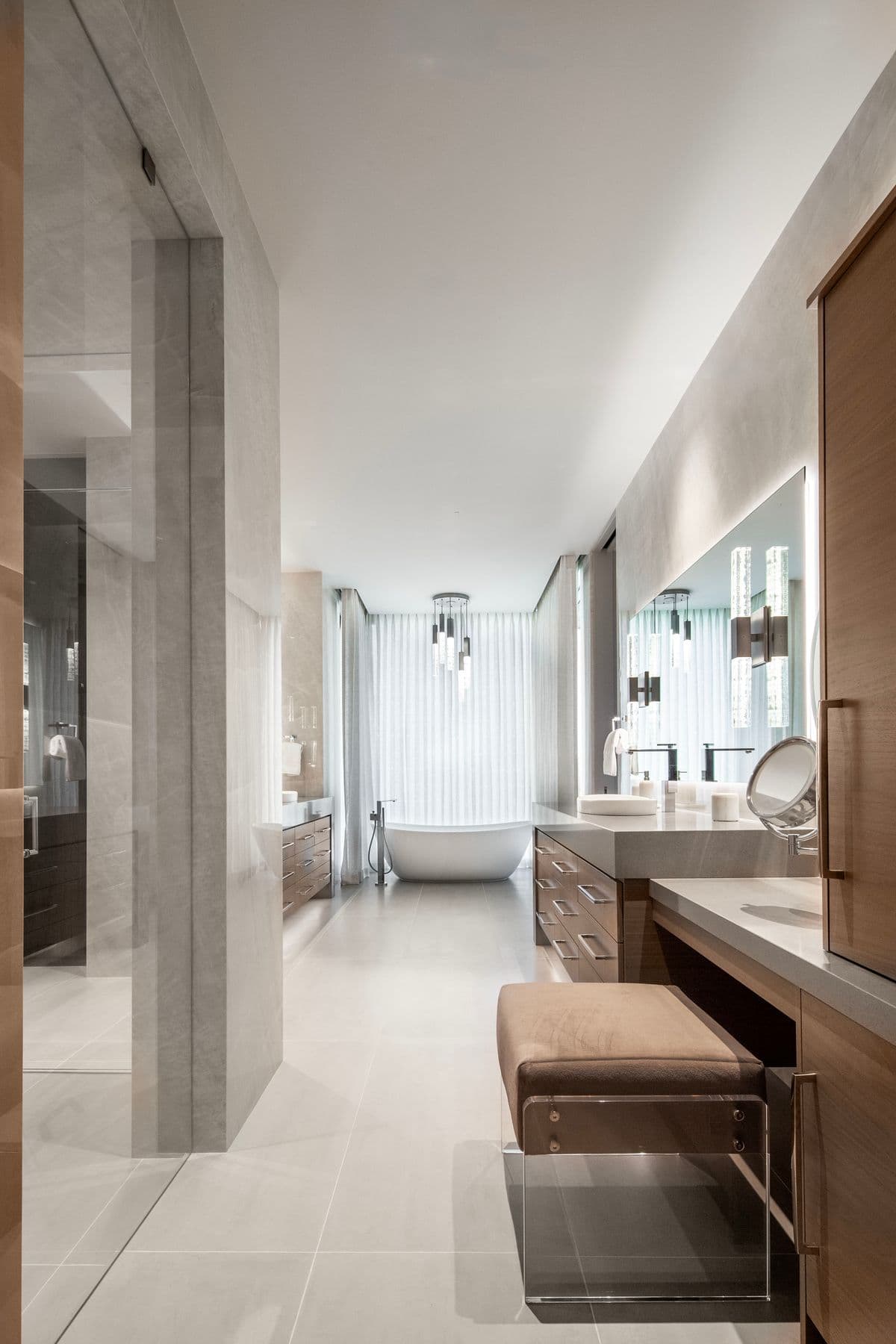 Pinnacle Home — primary bath