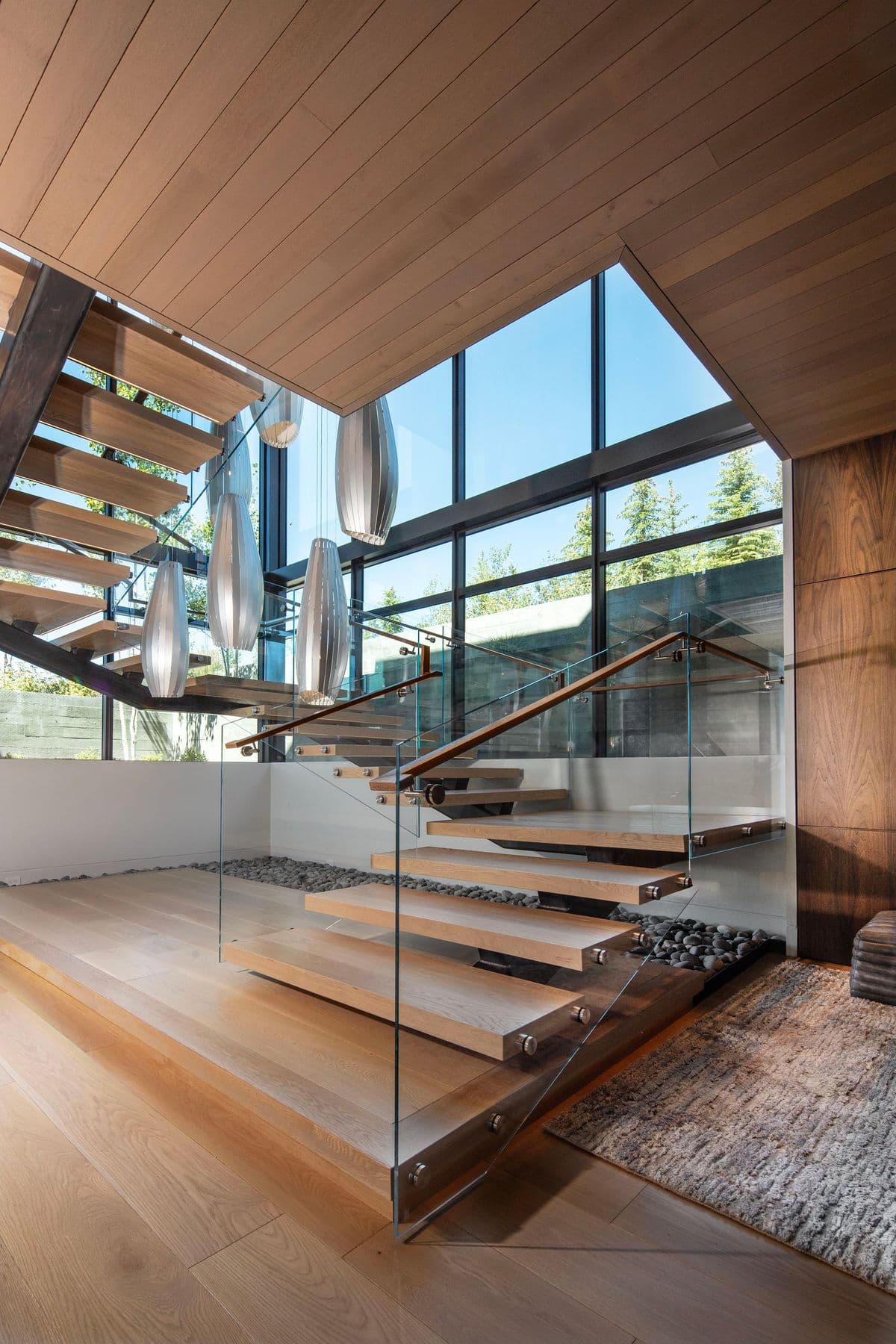 Pinnacle Home — stair