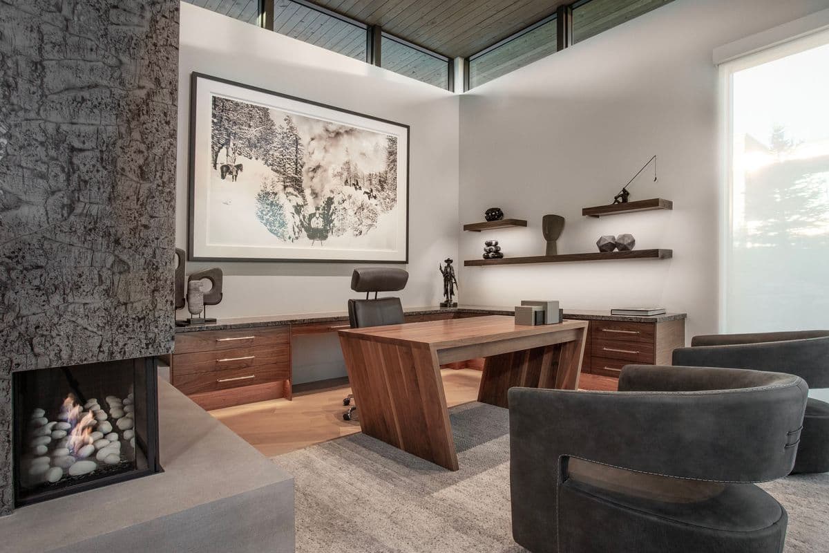 Pinnacle Home — study