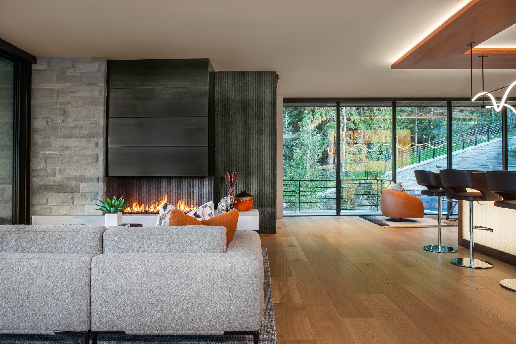 Rising Star — family room