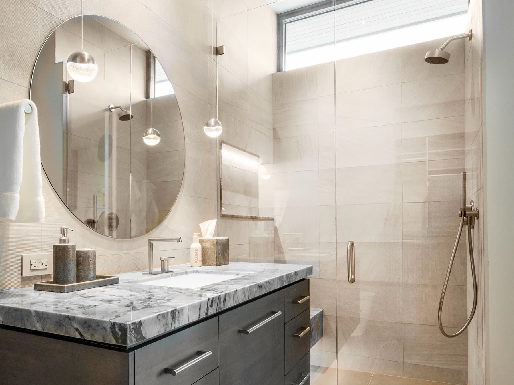 Rising Star — guest bath