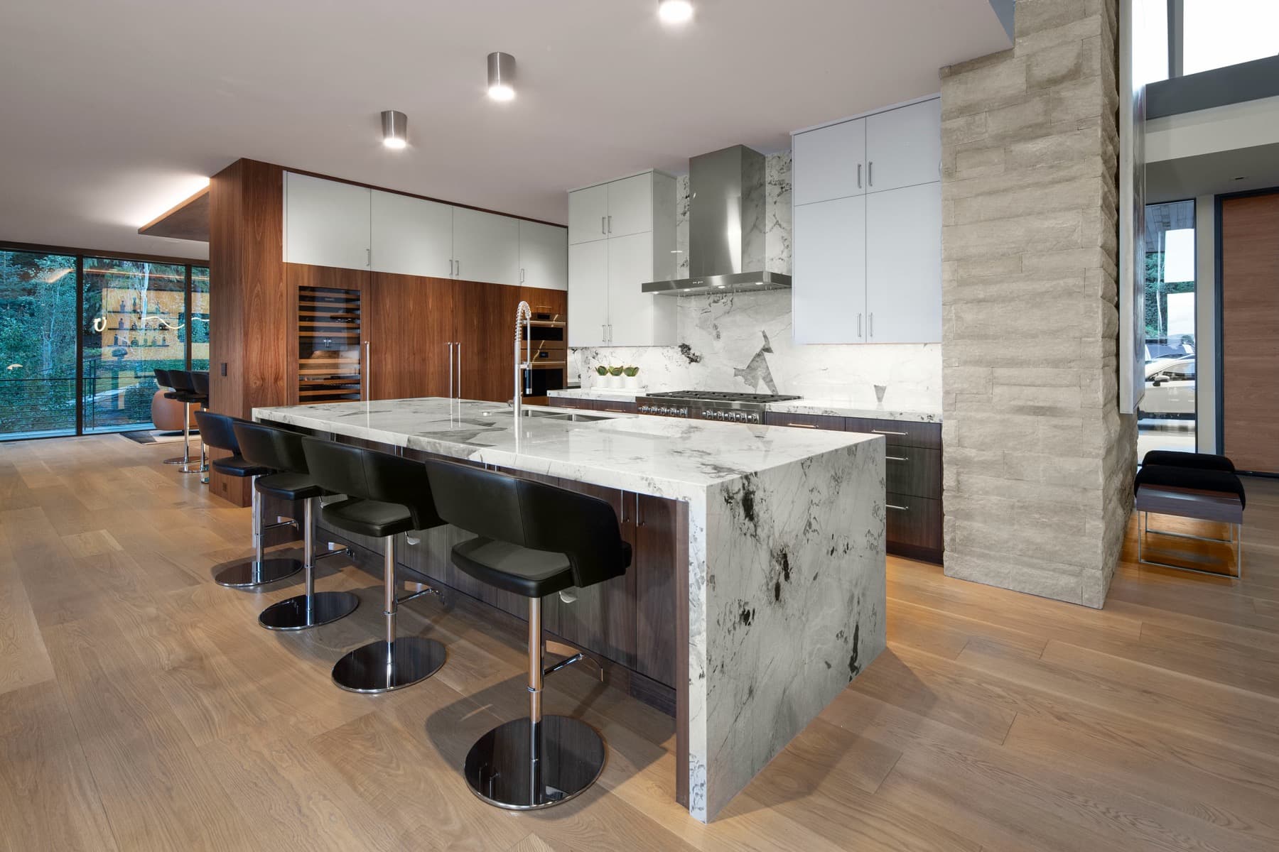 Rising Star — kitchen