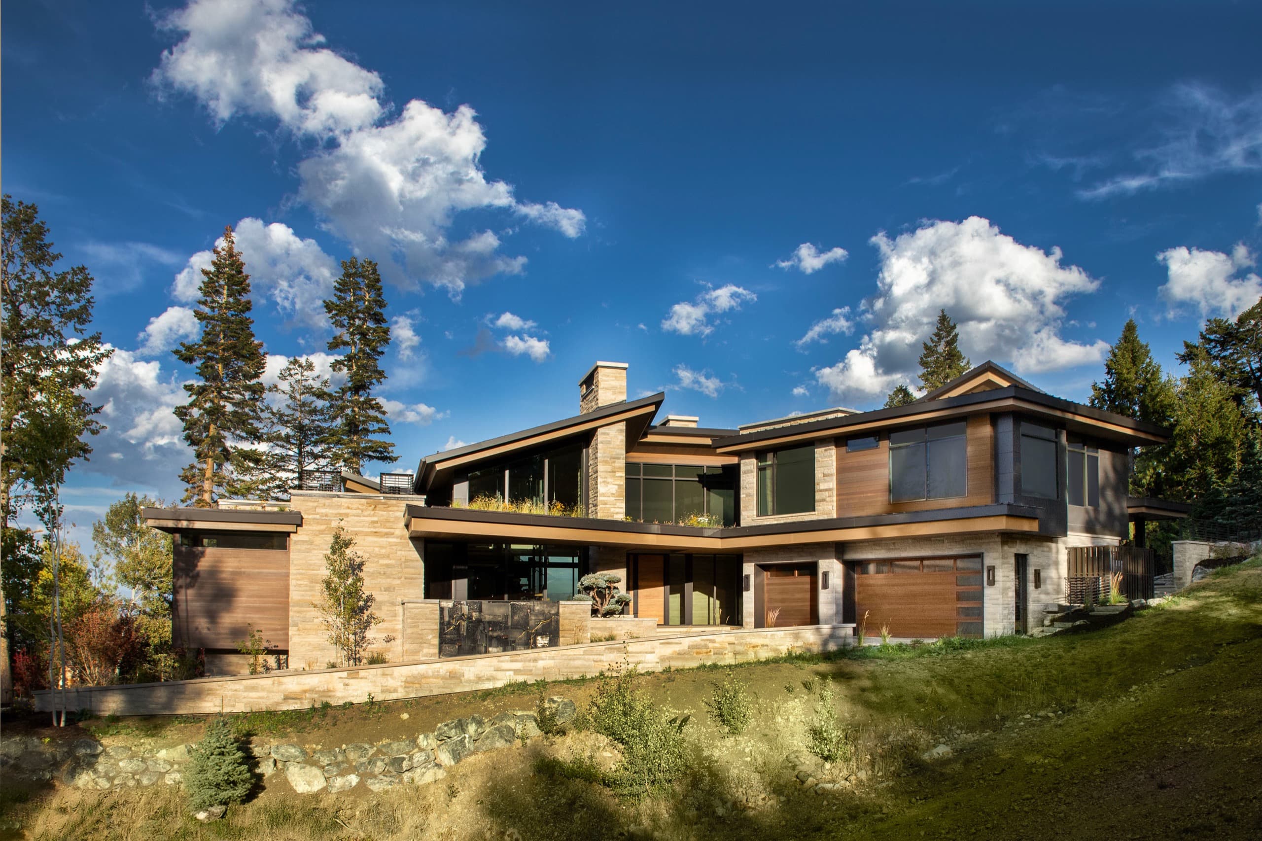 Rising Star — exterior