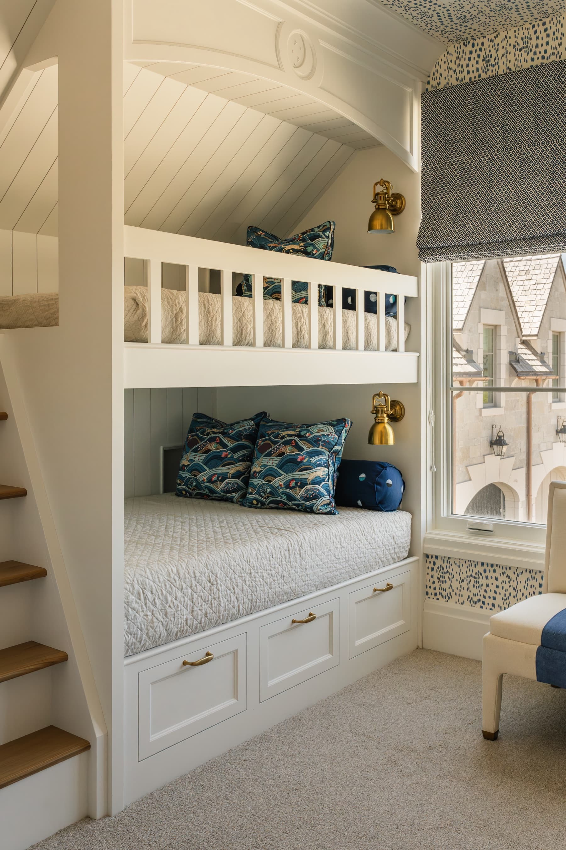 Stone Manor — bunk room