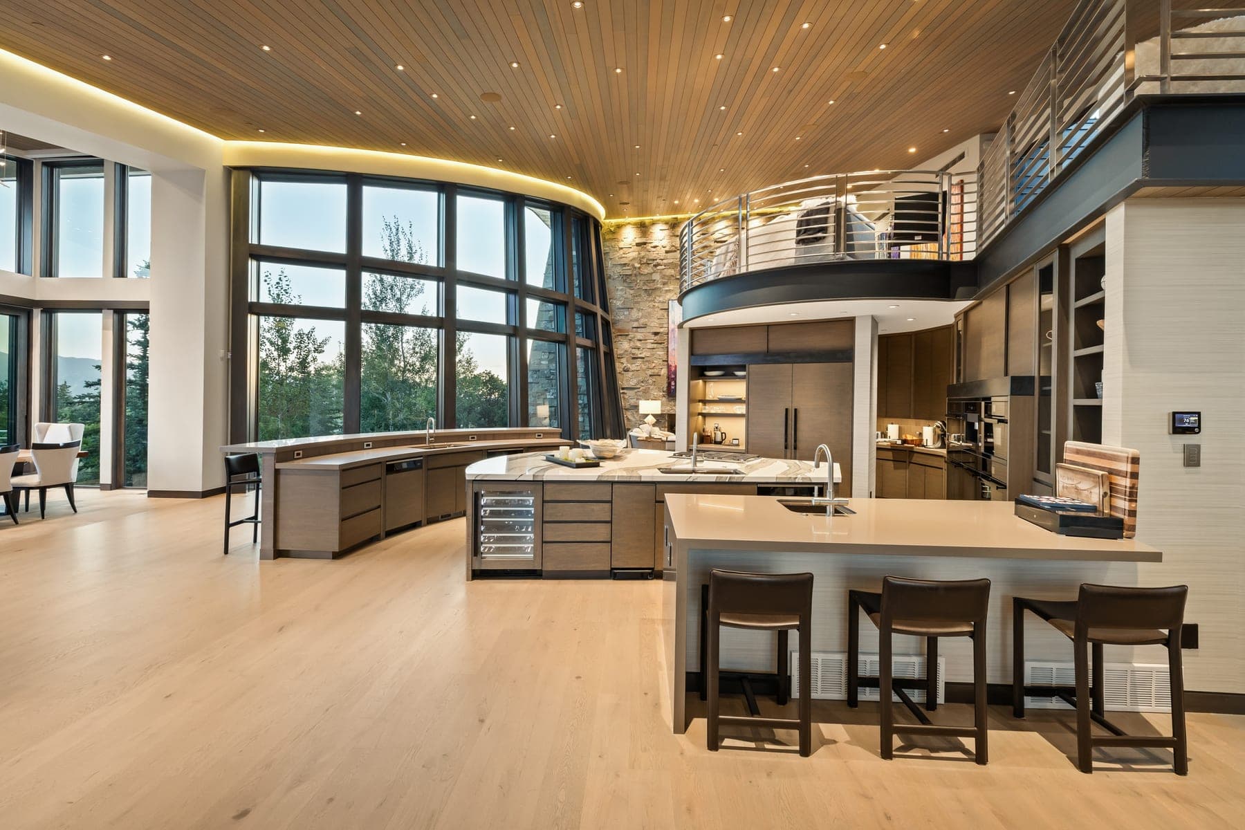 Sunny Ridge — great room