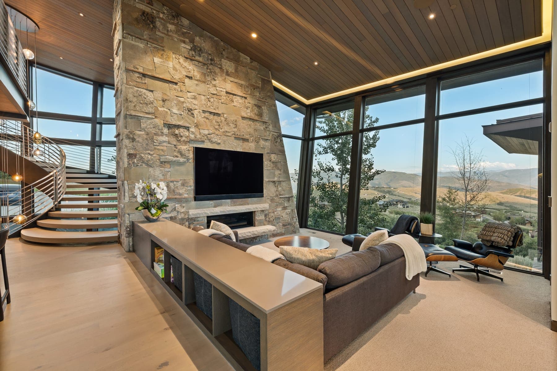 Sunny Ridge — living room