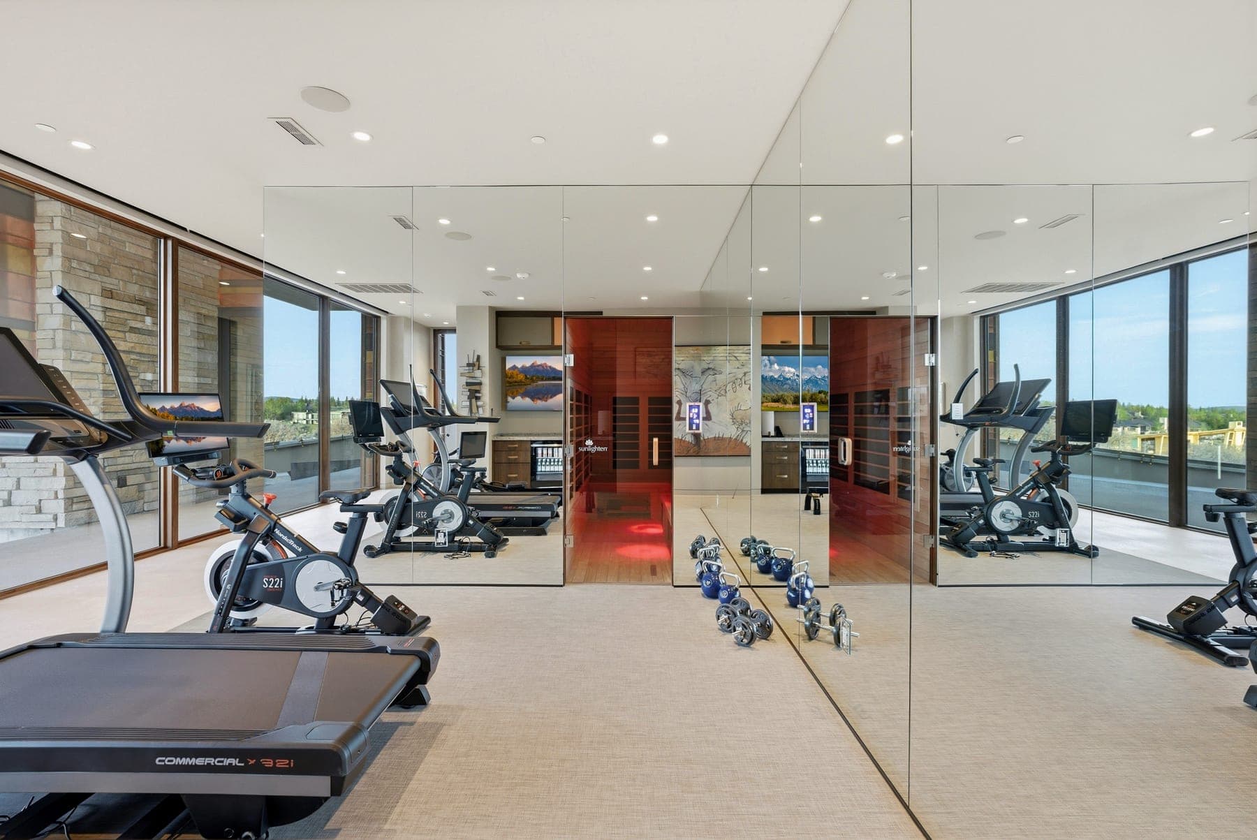Vandamm Home — gym